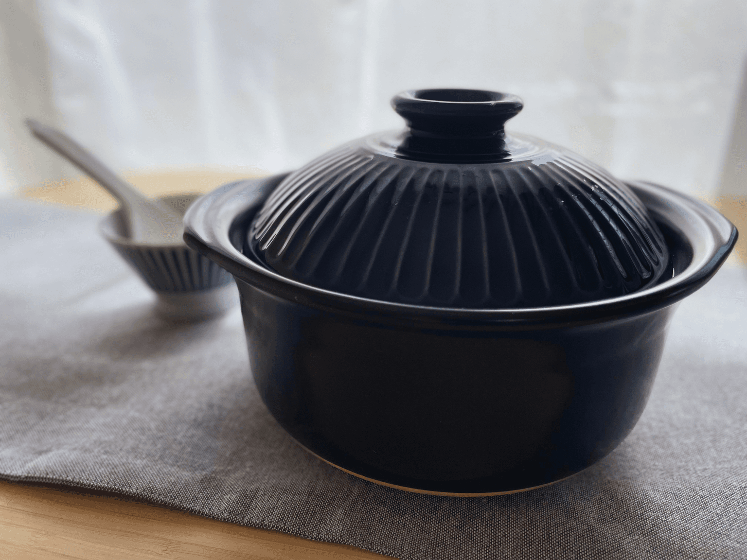 A donabe with freshly cooked Japanese rice